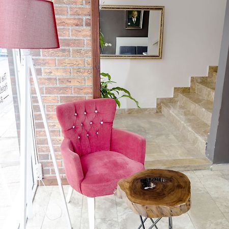The Corner Inn Hotels By Suit Ескишехир Екстериор снимка