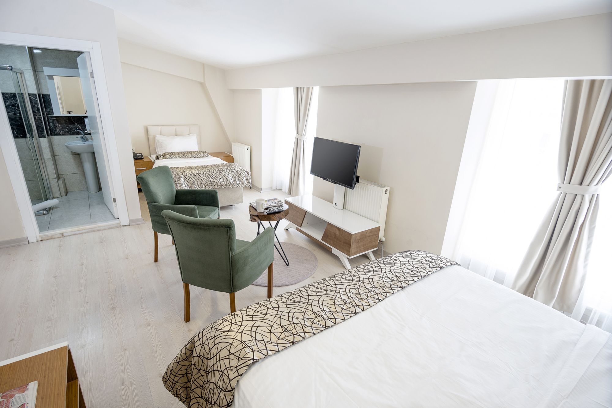The Corner Inn Hotels By Suit Ескишехир Екстериор снимка